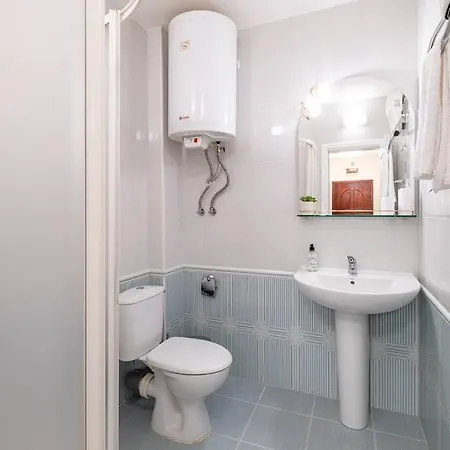 2bdrm Appartamento *