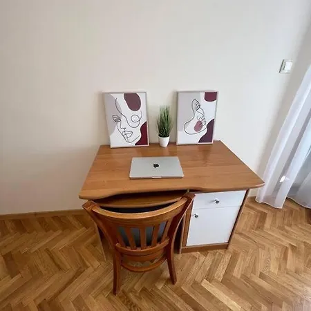 2bdrm Appartamento *